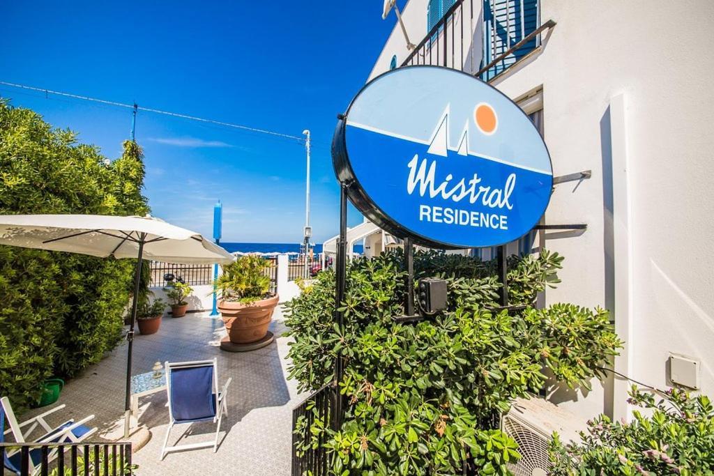 Mistral Canneto (Lipari)